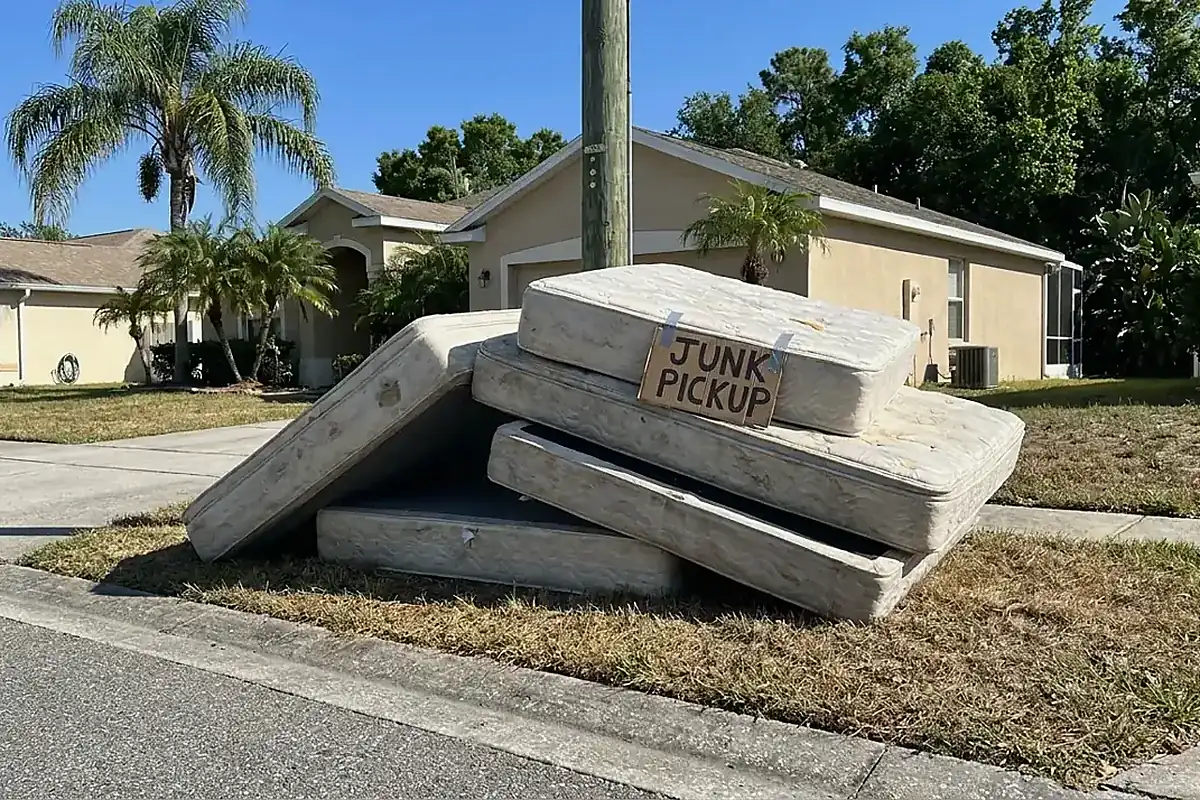 Mattress Disposal Rental Turnover for Mattress Disposal in Pine Castle